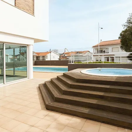 Daire Golden Terrace Delight